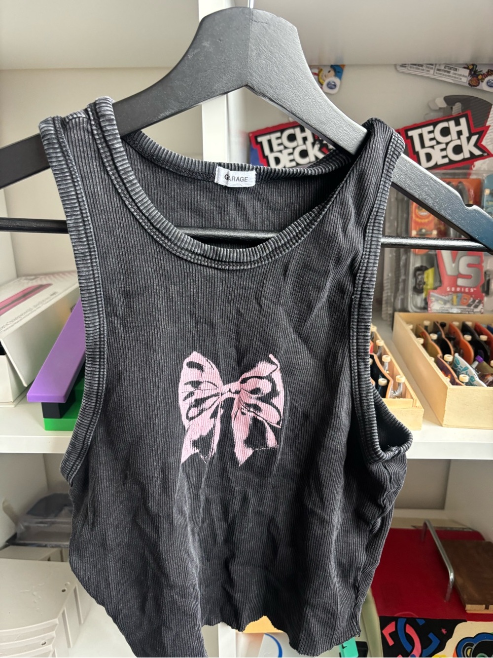Croppped black Garage tank top with bow